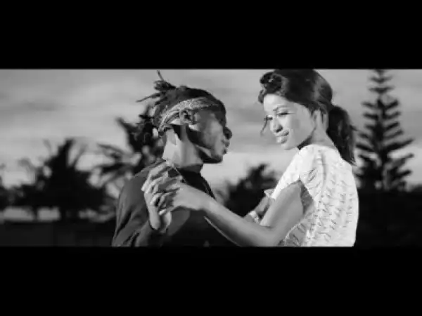 Video: DJ Derekz ft. Flavour & Phyno – By My Side